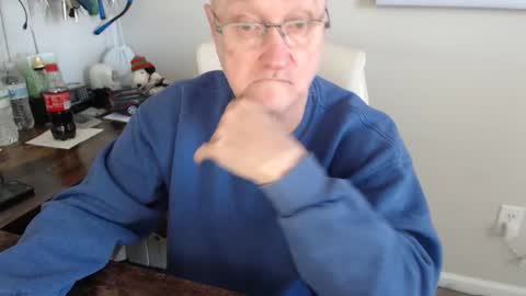 Snapshot of millenium0129 chatting on 01/17/25, 06:23 millenium0129 online show from 01/17/25, 06:23