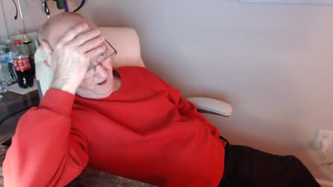 Snapshot of millenium0129 chatting on 01/19/25, 12:38 millenium0129 online show from 01/19/25, 12:38