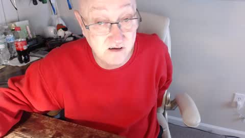 Snapshot of millenium0129 chatting on 02/04/25, 12:51 millenium0129 online show from 02/04/25, 12:51