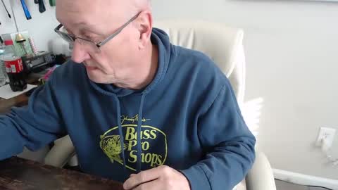 Snapshot of millenium0129 chatting on 02/18/25, 02:59 millenium0129 online show from 02/18/25, 02:59