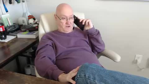 Snapshot of millenium0129 chatting on 02/28/25, 05:26 millenium0129 online show from 02/28/25, 05:26