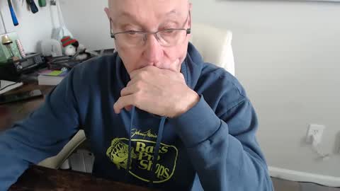 Snapshot of millenium0129 chatting on 03/04/25, 05:45 millenium0129 online show from 03/04/25, 05:45