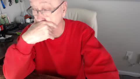 Snapshot of millenium0129 chatting on 03/10/25, 04:03 millenium0129 online show from 03/10/25, 04:03