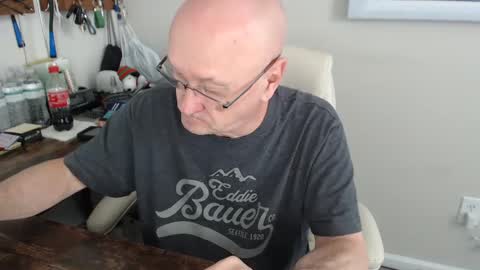 Snapshot of millenium0129 chatting on 09/15/25, 03:45 millenium0129 online show from 09/15/25, 03:45