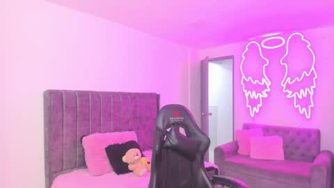 miller_silvana online show from 02/11/26, 12:21