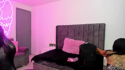 miller_silvana online show from 02/20/26, 12:05