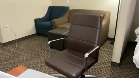 Snapshot of millerjdm chatting on 12/12/24, 09:26 SlimnHungOH online show from 12/12/24, 09:26