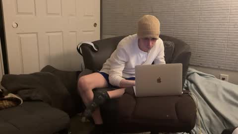 Snapshot of millerjdm chatting on 12/26/24, 11:35 SlimnHungOH online show from 12/26/24, 11:35