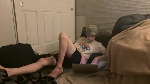 Snapshot of millerjdm chatting on 02/06/25, 11:04 SlimnHungOH online show from 02/06/25, 11:04