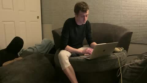 Snapshot of millerjdm chatting on 02/07/25, 07:59 SlimnHungOH online show from 02/07/25, 07:59