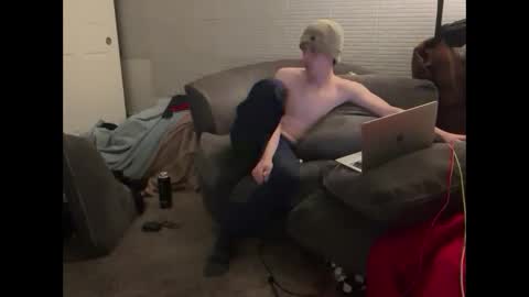 Snapshot of millerjdm chatting on 02/17/25, 12:32 SlimnHungOH online show from 02/17/25, 12:32