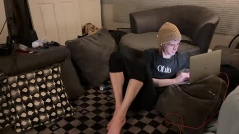 Snapshot of millerjdm chatting on 02/25/25, 03:20 SlimnHungOH online show from 02/25/25, 03:20