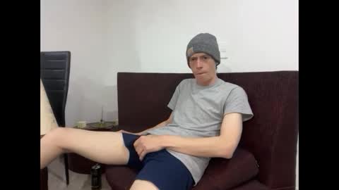 Snapshot of millerjdm chatting on 09/20/25, 05:58 SlimnHungOH online show from 09/20/25, 05:58