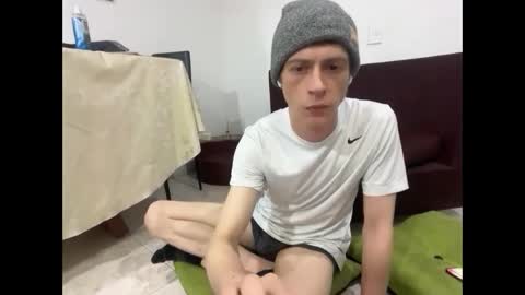 Snapshot of millerjdm chatting on 09/21/25, 06:04 SlimnHungOH online show from 09/21/25, 06:04