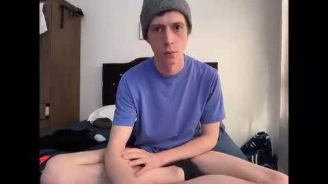 Snapshot of millerjdm chatting on 10/15/25, 07:36 SlimnHungOH online show from 10/15/25, 07:36