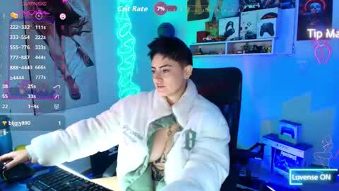 Im girl my name is Johana  online show from 09/19/25, 10:21