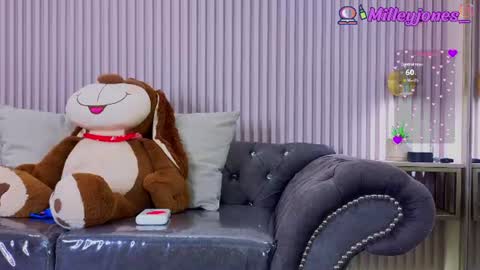 Snapshot of milleyjones_ chatting on 06/17/26, 11:56 milleyjones_ online show from 06/17/26, 11:56