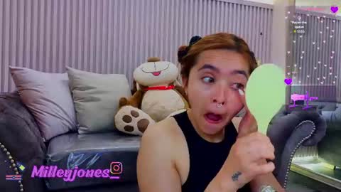 Snapshot of milleyjones_ chatting on 06/18/26, 12:31 milleyjones_ online show from 06/18/26, 12:31