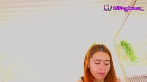 Snapshot of milleyjones_ chatting on 06/25/26, 12:09 milleyjones_ online show from 06/25/26, 12:09