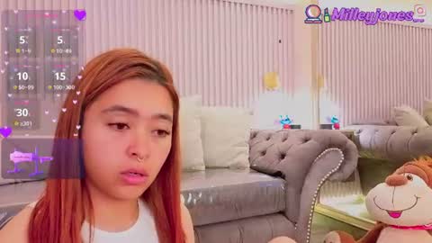 Snapshot of milleyjones_ chatting on 07/14/26, 11:49 milleyjones_ online show from 07/14/26, 11:49