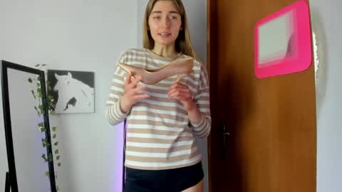 millie_lacroix online show from 03/18/26, 01:58