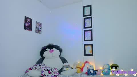        online show from 04/24/26, 05:59