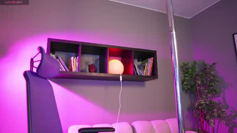 millie_volturi online show from 07/02/26, 01:06