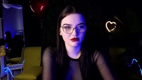 Snapshot of milliedoll chatting on 02/22/25, 08:40 Millie online show from 02/22/25, 08:40