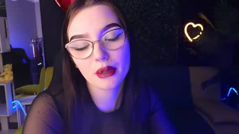 Snapshot of milliedoll chatting on 02/22/25, 11:46 Millie online show from 02/22/25, 11:46