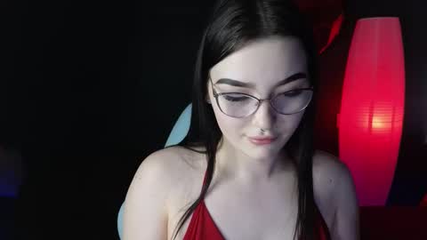 Snapshot of milliedoll chatting on 02/24/25, 07:55 Millie online show from 02/24/25, 07:55