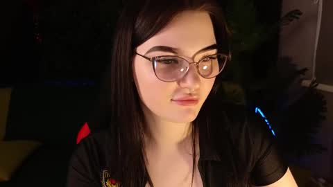 Snapshot of milliedoll chatting on 02/28/25, 11:14 Millie online show from 02/28/25, 11:14