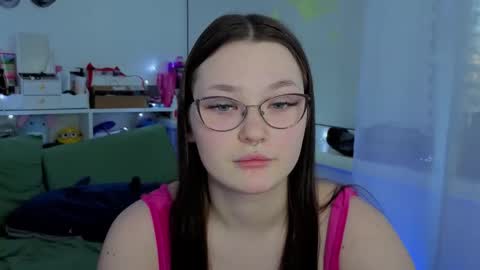 Snapshot of milliedoll chatting on 10/14/25, 08:48 Millie online show from 10/14/25, 08:48