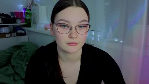 Snapshot of milliedoll chatting on 10/18/25, 11:11 Millie online show from 10/18/25, 11:11