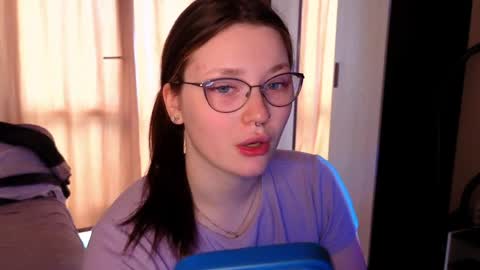 Millie online show from 04/08/26, 05:07