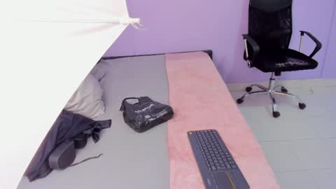 Millie online show from 04/03/26, 12:03