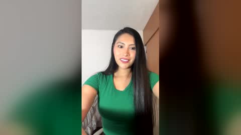 milly__taylorrr07 online show from 05/17/26, 06:59