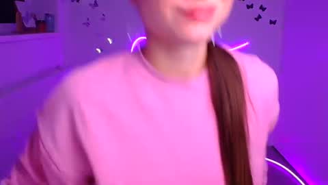 Milly online show from 11/24/25, 12:16