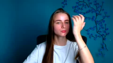 Milly online show from 06/29/26, 05:35
