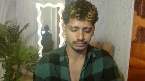 milo_tay online show from 03/25/26, 11:49