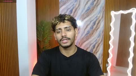 milo_tay online show from 04/12/26, 03:00