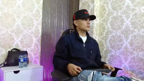 milo_tay1 online show from 03/29/26, 03:06