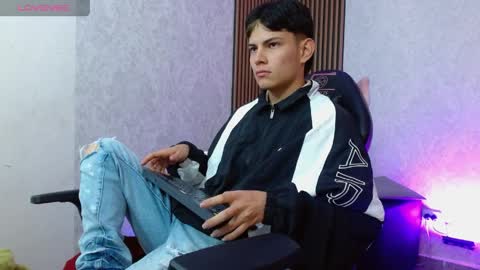 milo_tay1 online show from 03/31/26, 03:19