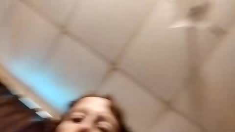 miloanj online show from 10/05/25, 02:21