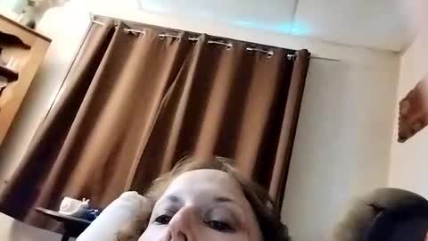 miloanj online show from 06/17/26, 02:29