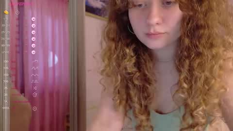 Snapshot of milounee chatting on 02/26/26, 01:54 milounee online show from 02/26/26, 01:54