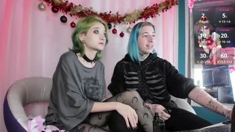 milten_trish online show from 12/23/24, 07:52