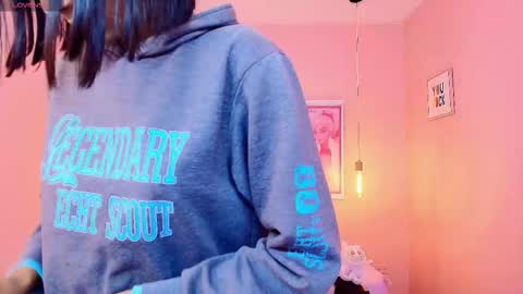 milu_carbajal_x online show from 02/15/26, 12:36