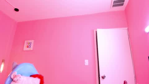 milu_carbajal_x online show from 02/20/26, 10:49