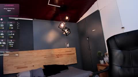 Snapshot of milu_collins chatting on 01/16/25, 05:33 Milu online show from 01/16/25, 05:33