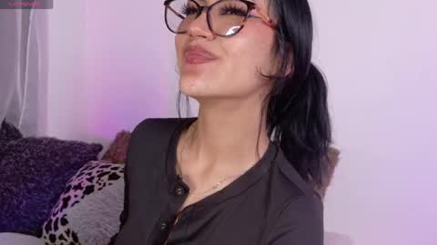 miluv19 online show from 04/15/26, 09:48